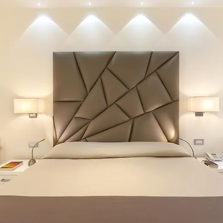 Palazzo Montefusco Гостевой дом 4*