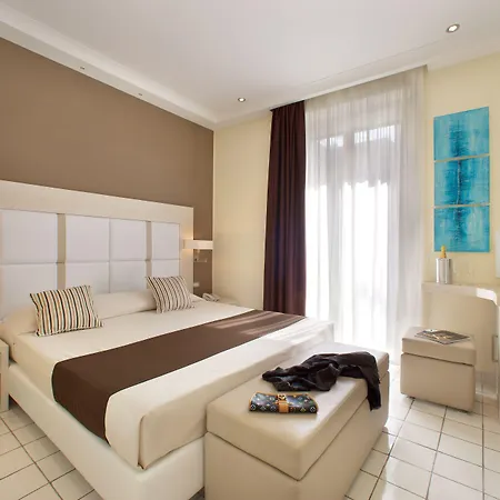 Affittacamere Palazzo Montefusco 4*